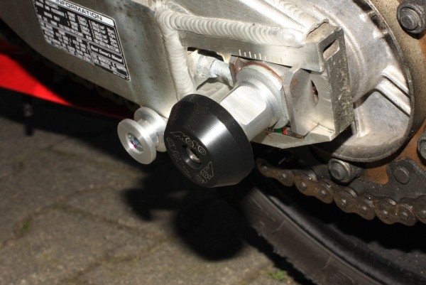 Sturzpad Hinterachse li. Honda CBR 900 RR SC50 - Moko