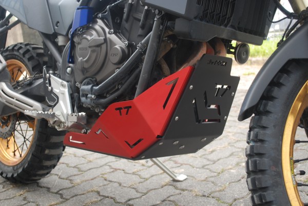 YAM304R Yamaha Tenere 700 Motorschutzplatte - schwarz rot front MyTech.JPG