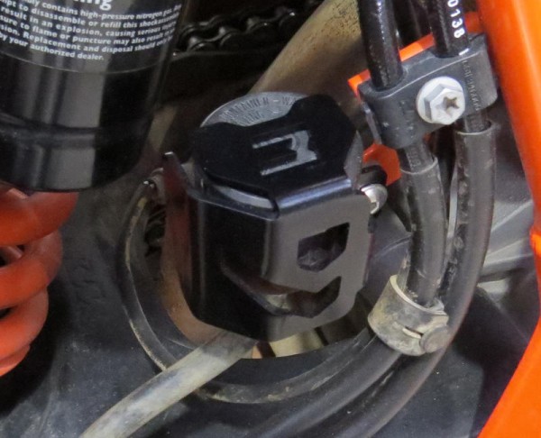 Bremsflüssigkeitsbehälterschutz hinten silber - KTM 1290 Superduke - MY TECH